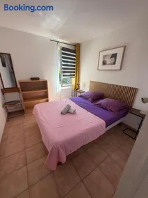 Villa Roussillon - Image 1