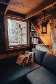 Craftsman Cabin with Columbia River views - Image 3