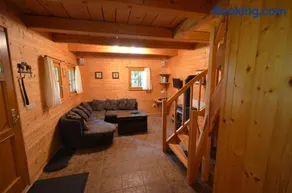 Meadow Ranch Holiday Home - Image 3