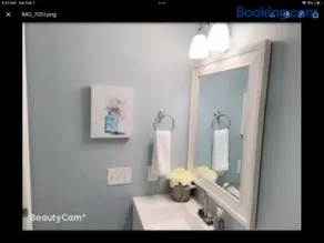 Sweet little bedroom next fells point - Image 1