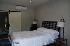 Tannersville Village Room 1 - Image 2