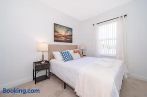 Resort-Style Home in gated community with ammenities close to MCO and Parks! - Image 4