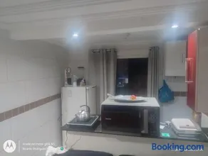 1 Quarto sala cozinha e banheiro - Image 2