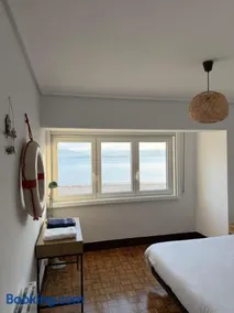 Apartamento en Sada en primera línea de playa - Image 2