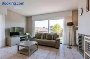Casiola - Villa Near Beach with Double Parking - Image 1