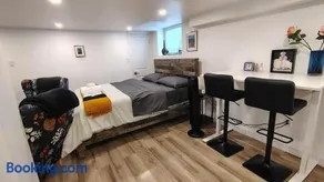 Pvt Studio Near Waterloo Airport & Minutes to Downtown Basement unit No Pet Allowed - Image 5
