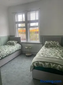 Crockets Hotel - Image 5