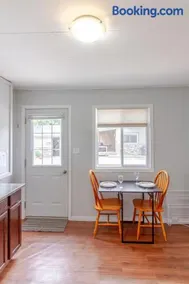 Westlake Cherry Valley Cottage - Image 2