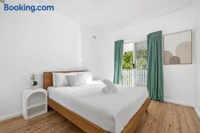 ALFRE53R - Rozelle Garden House - Image 4