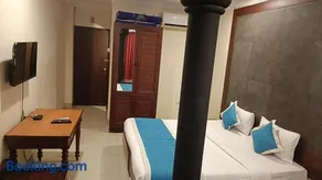 WoodLand Suites - Image 2
