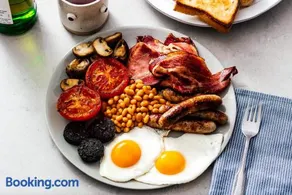 The Boughton Peterchurch - Pub Grub & Bed - Image 1
