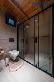 Green date bungalow - Image 2