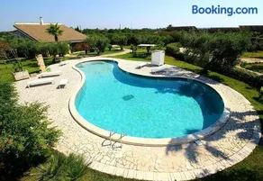 USCIGLIO - Rooms & Pool - Image 2