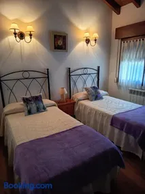 Apartamentos Rurales Llagumelon - Image 2