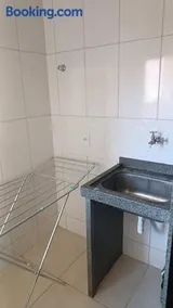 Apartamento com varanda no centro de Aperibé - Image 3