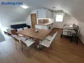 apartmánový dom rodiny BÖJTÖS Patince - Image 1