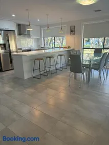 Country Retreat - Image 1