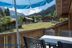 Alpine Chalet Apt near Interlaken Balcony&Parking - Image 1