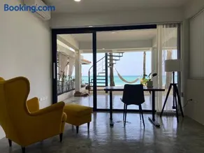 Muse&Mingle Beach Room - Image 1