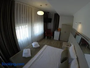 Yakamoz Otel - Image 2