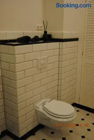 Schöne Ferienwohnung zentral gelegen - Image 3