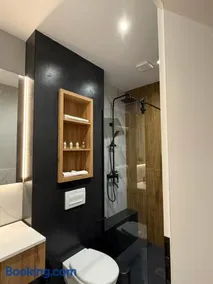 Elmax Aparthotel - Image 2