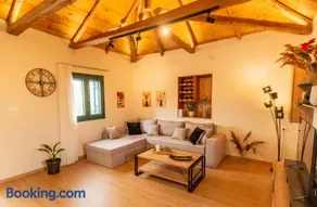 Wine Senses - Stay next to a Family Winery - Image 1