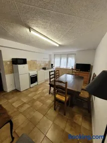 Josie's Cozy Home - Image 2