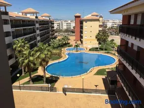 Urbanización Mar de Canet, 2 dormitorios con piscina comunitaria, garaje y wifi - Image 2
