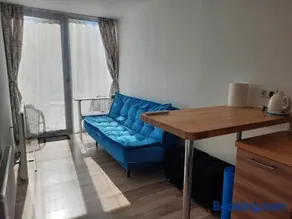 River House - Image 5