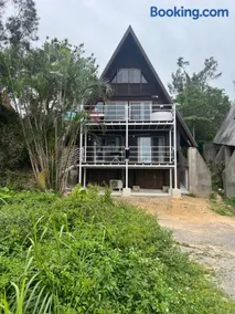 おしゃれな北欧スタイルの三角屋根が包み込む安らぎのコテージ - Image 2