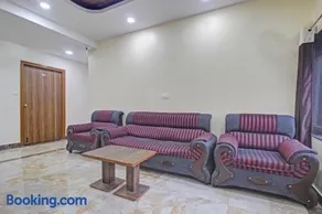 OYO 84999 Hotel SKS Grand Luxury Rooms - Image 2