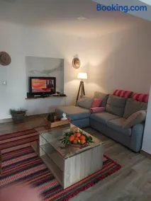 Casa da Ermida Cottage with Jacuzzi and fantastic views - Image 2