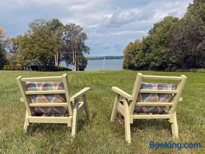 St Lawrence River Retreat - Image 4