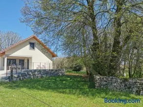 Maison Accueillante Avec Jardin - Le Fied - Image 2