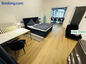 Ferienhaus Villa EMG Velbert nah Düsseldorf Essen Dortmund, Familien Gruppen bis 27 Personen, 3 Küchen, Kaminofen, Terrasse - Image 4