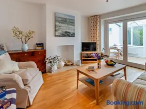 3 Bed in Shanklin oc-60922 - Image 4