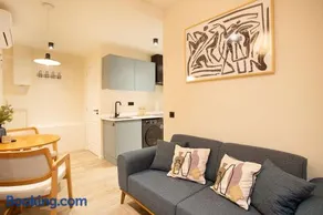 Curated apartment near Scheveningen beach - Image 4