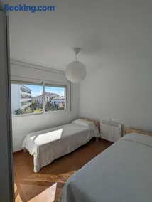 Beachside apartment - Image 2