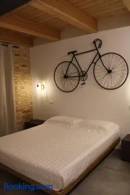 Suite 783 Bed and Breakfast - Image 1