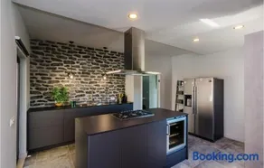 Four-Bedroom Holiday Home In Zaton - Image 4