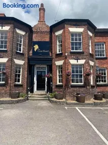 The Lion Hotel - Image 1