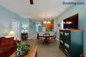 Homey Beach Hideaway - Image 3