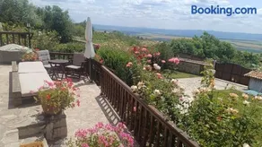 къща за гости villa Jurta - Image 3