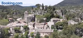 Grand Studio Entre Lac Et Garrigue - Image 2