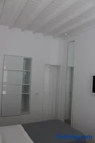Christina Studios - Image 5