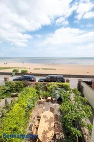 Stoney Beach - Aldeburgh Coastal Cottages - Image 2