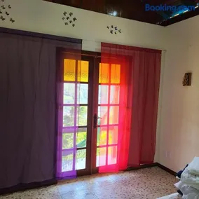 Chalé Renovado em Lumiar com Piscina e Sauna - Image 2