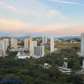 Apê Turquesa, Vista incrível com 2 quartos em andar alto - Image 2