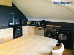 Appartement - LES COMBLES DU CHATEAU DES MARAIS - Avec vue sur le lac - POUR 2 à 5 PERSONNES - Image 3